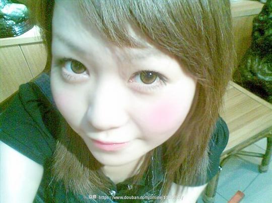 美瞳迷速度朝这看 送美瞳啦