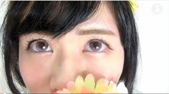 求问图片中双色拼接美瞳的牌子